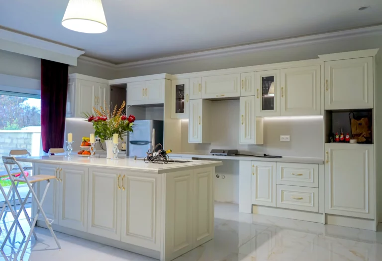 Cuisine classique MZ furniture sur mesure