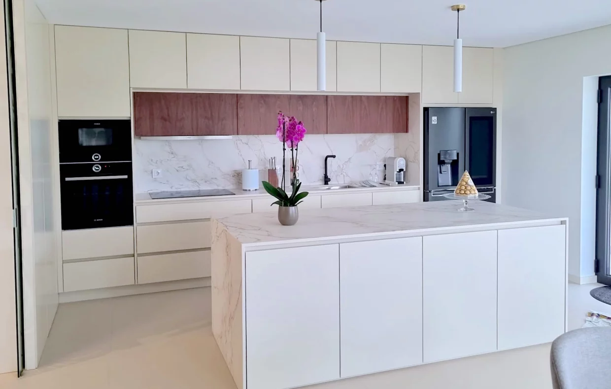 MZ furniture cuisine moderne